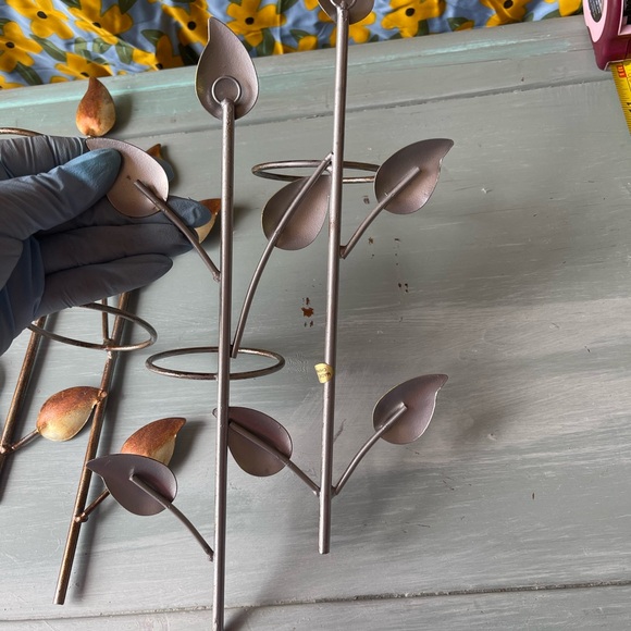 leaf candle holder - Picture 3 of 5